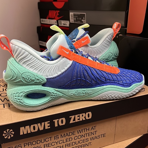 Nike Cosmic Unity - Picture 2 of 8